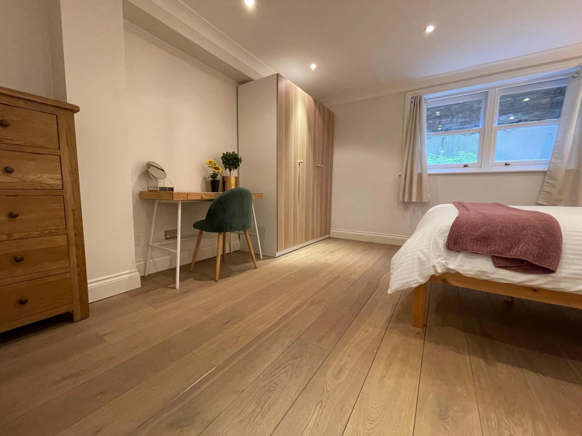 5 Bed House - Fancy - Sleep Up To 12 - Central London Eksteriør billede